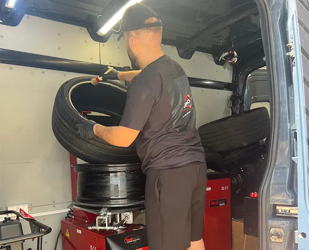 Straight Tyre Repair Service